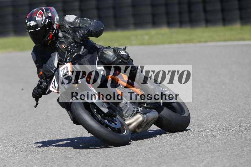 /43 08.08.2025 Discover the Bike ADR/Race 3 rot/72